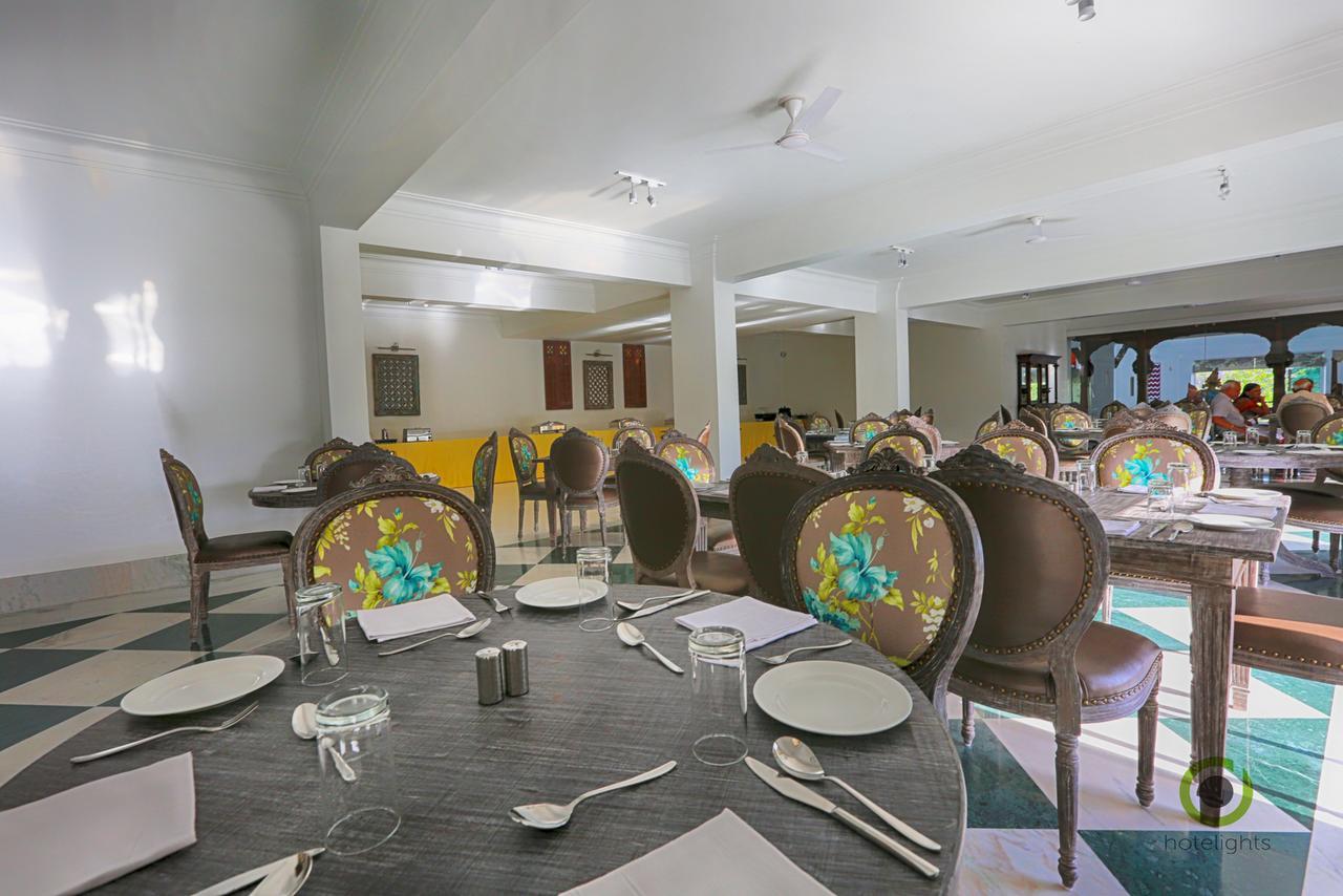 ฟาเตห์ นิวาส Bed & Breakfast อุเดเปอร์ ภายนอก รูปภาพ